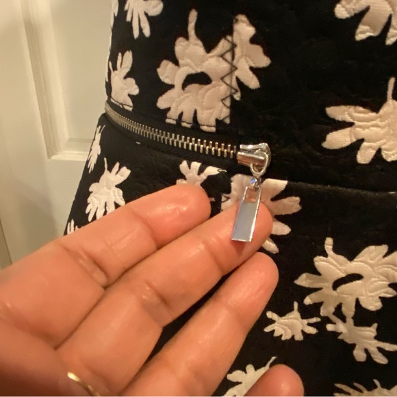 Ann Taylor Fitted A-Line Floral Dress - Picture 8 of 8